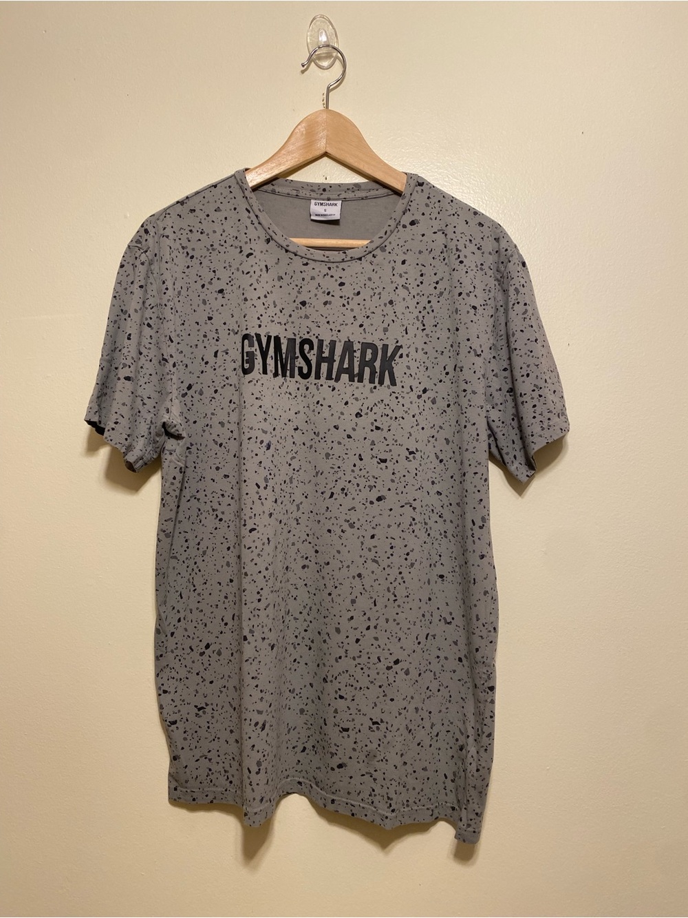 Gymshark Men's Gray Speckle Logo Tee. Size S